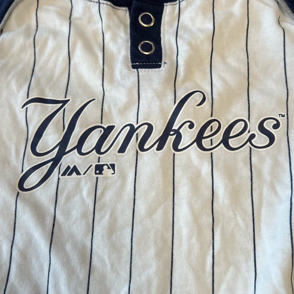 YANKEES pinstripe onsie - Picture 3 of 5